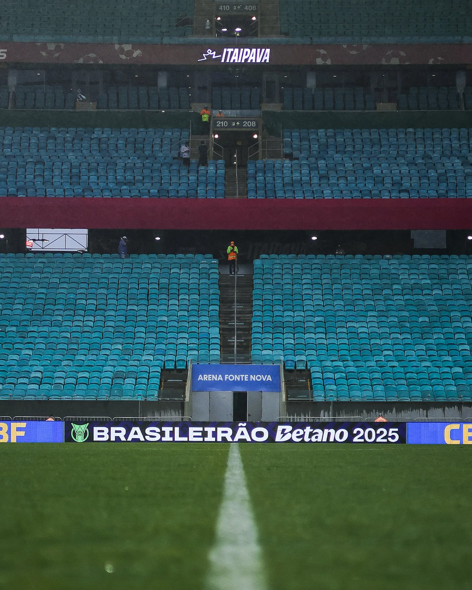 Gramado de estádio na capital baiana passou por troca recente