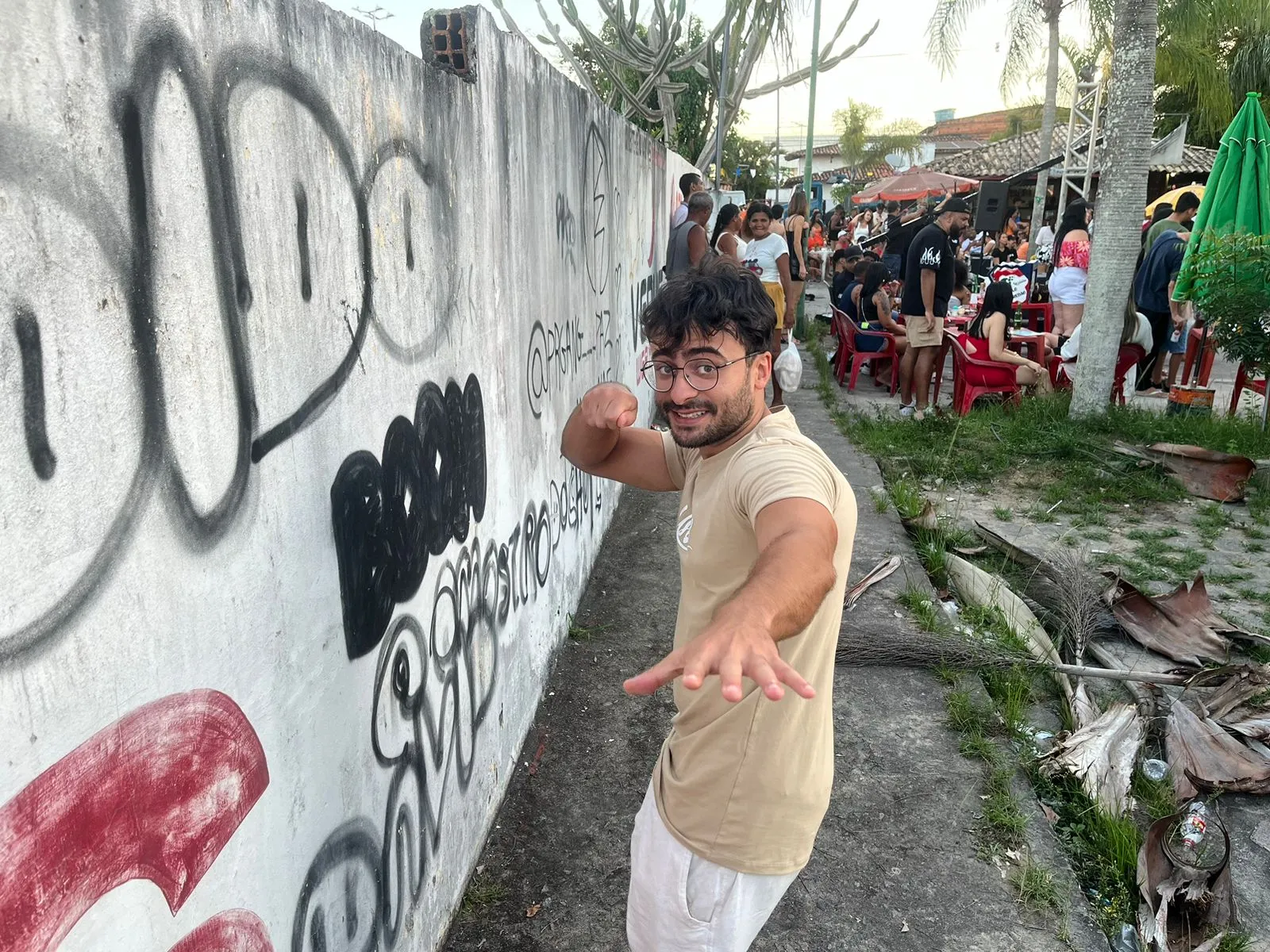 Harry, o Bruxo, faz sucesso no arrocha e na internet