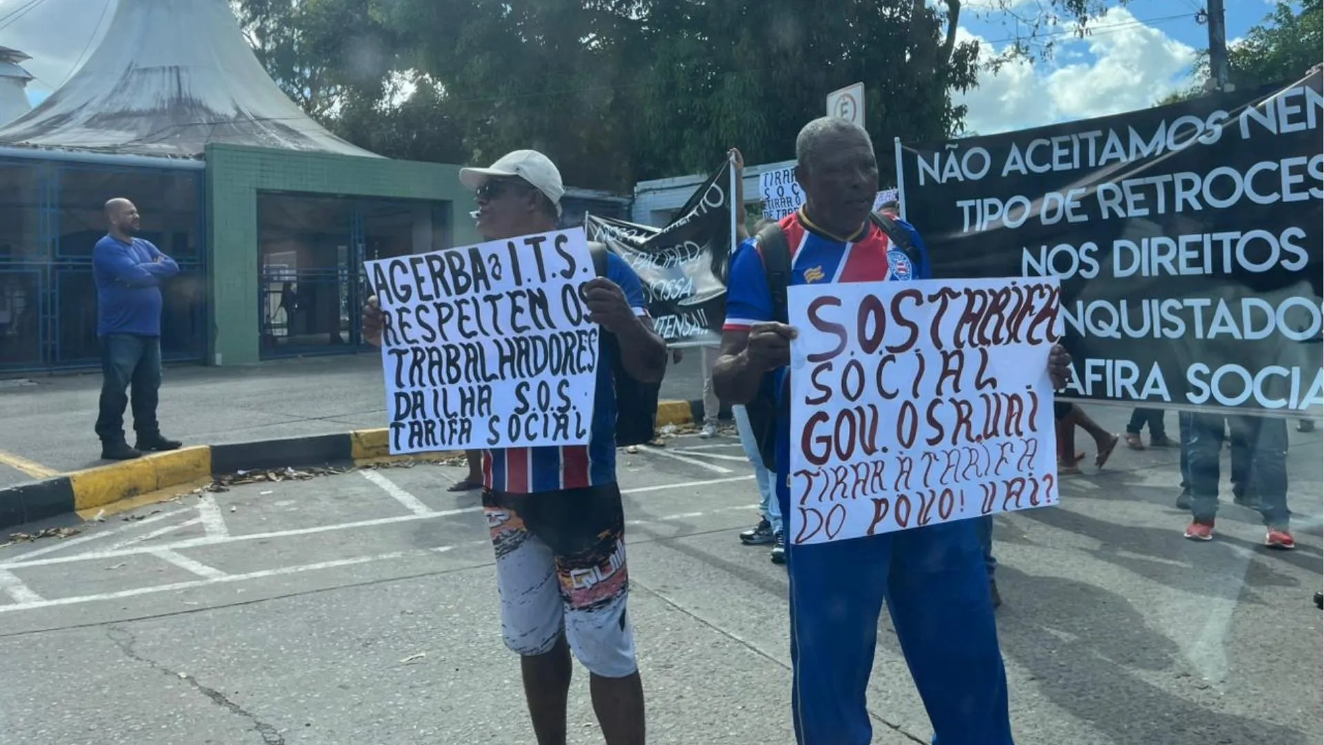 Imagem ilustrativa da imagem Tarifa social deixa usuários ‘bolados’ em protesto na saída do Ferry
