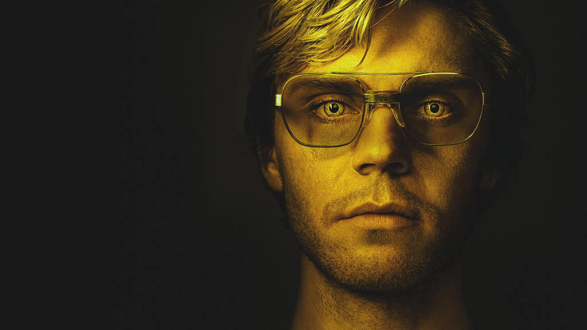 Produções sobre o assassino em série Jeffrey Dahmer fazem sucesso na Netflix
