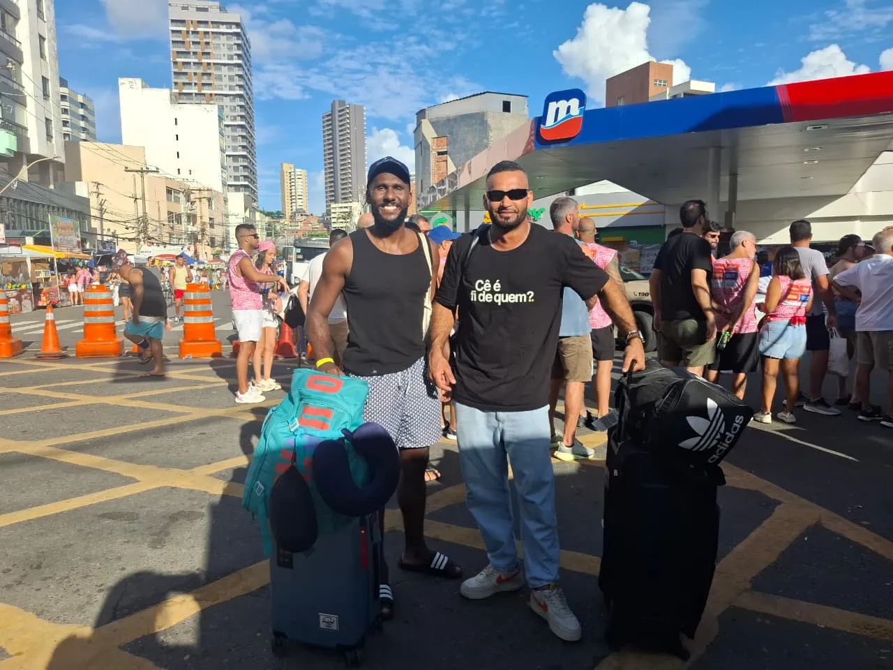 Ícaro e Fábio querem curtir muito