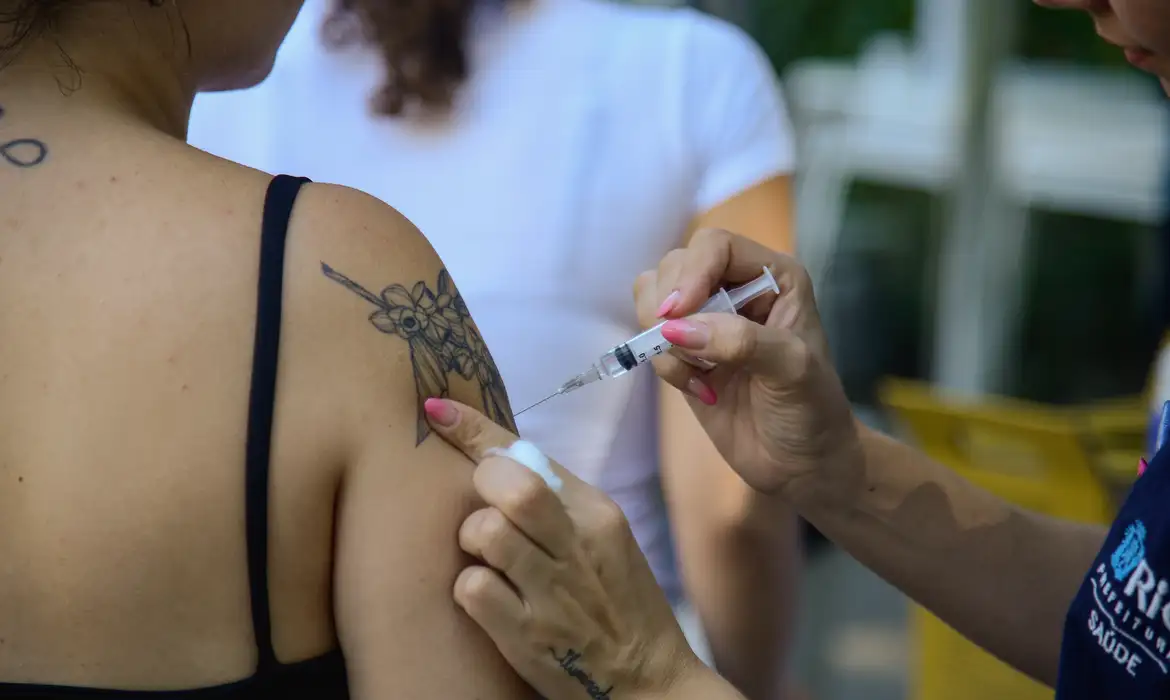 Anvisa aprovou a aplicação da vacina