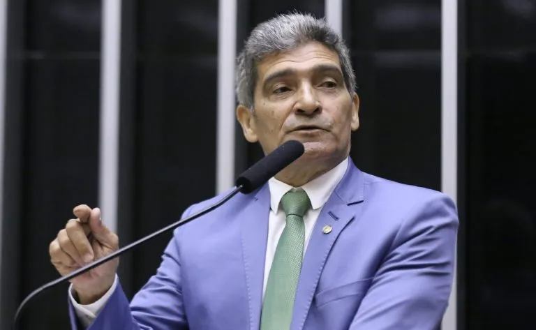 Deputado federal Raimundo Costa