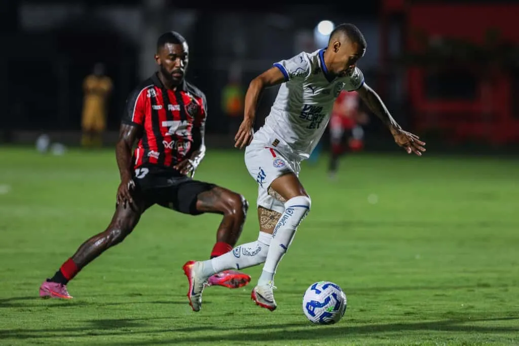 Ambas as equipes tiveram boas oportunidades no início do segundo tempo