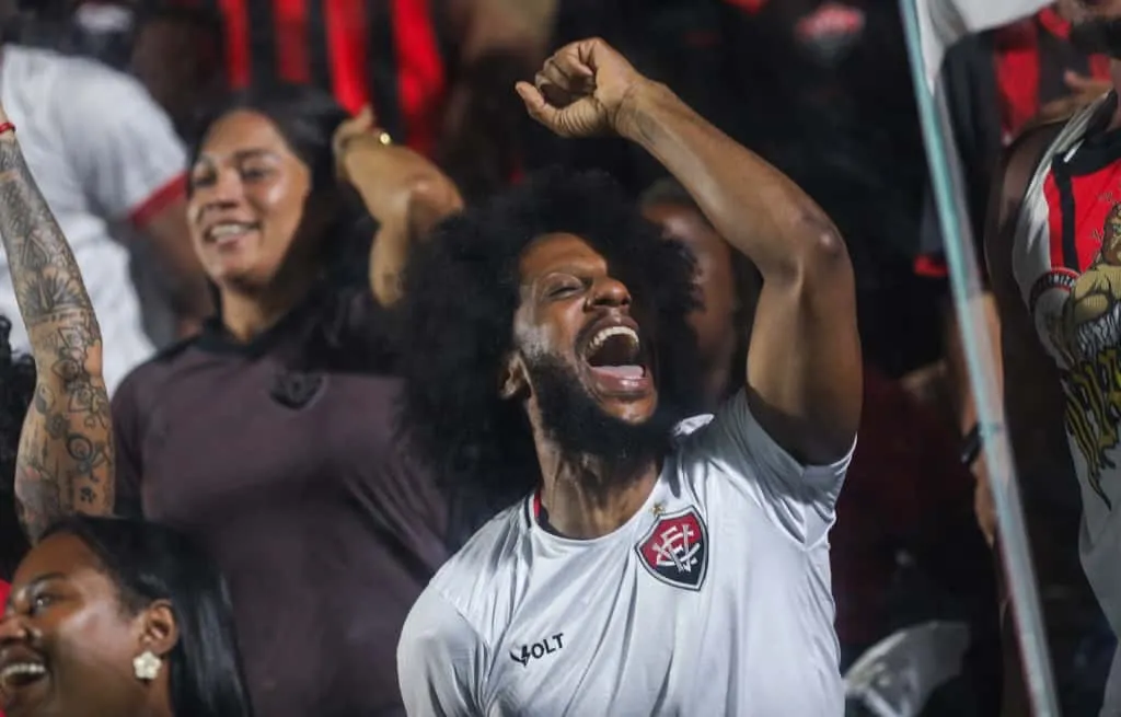 Torcida festejou com os três pontos