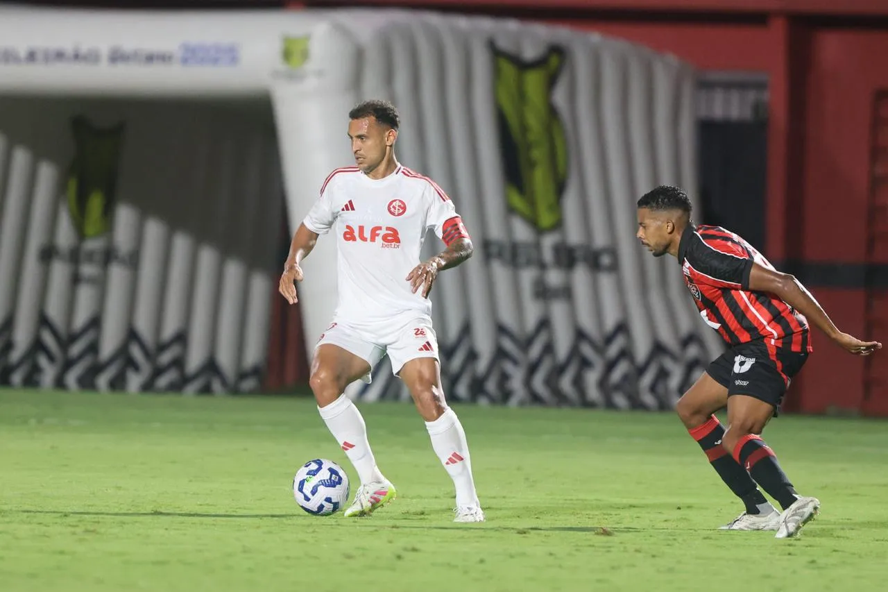 Inter foi apático e perdeu para o Leão