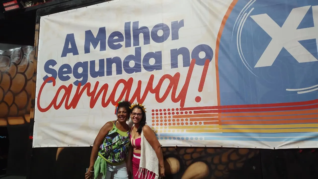 Tatiane e Lidice curtindo o pré-Carnaval