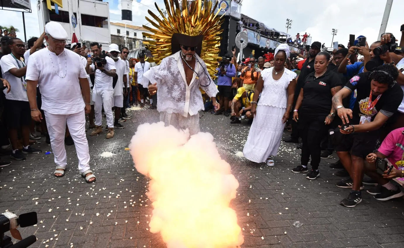 Imagem ilustrativa da imagem Acaba não, Carnaval! Confira fotos do Arrastão no Barra-Ondina