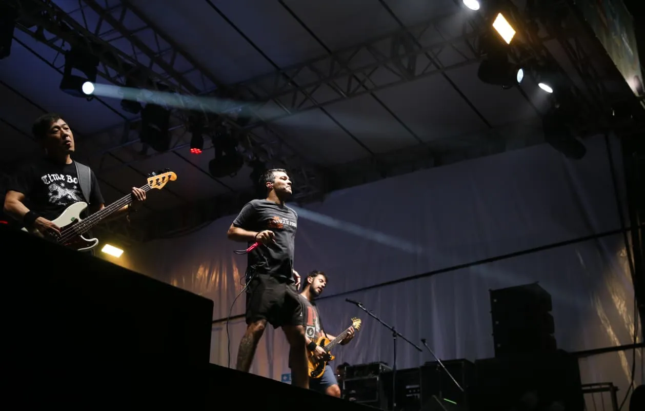 O rock pulsa na veia dos baianos