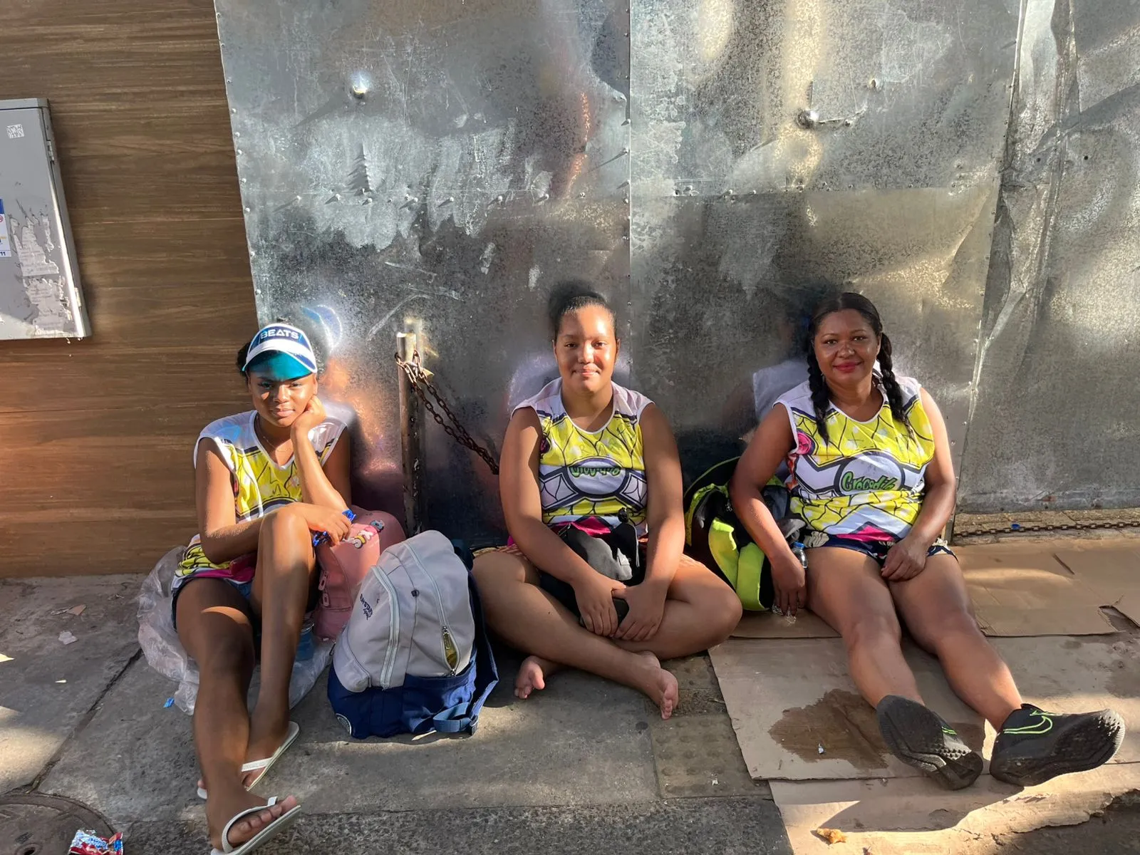 Na foto: Vitória Ribeiro e suas amigas