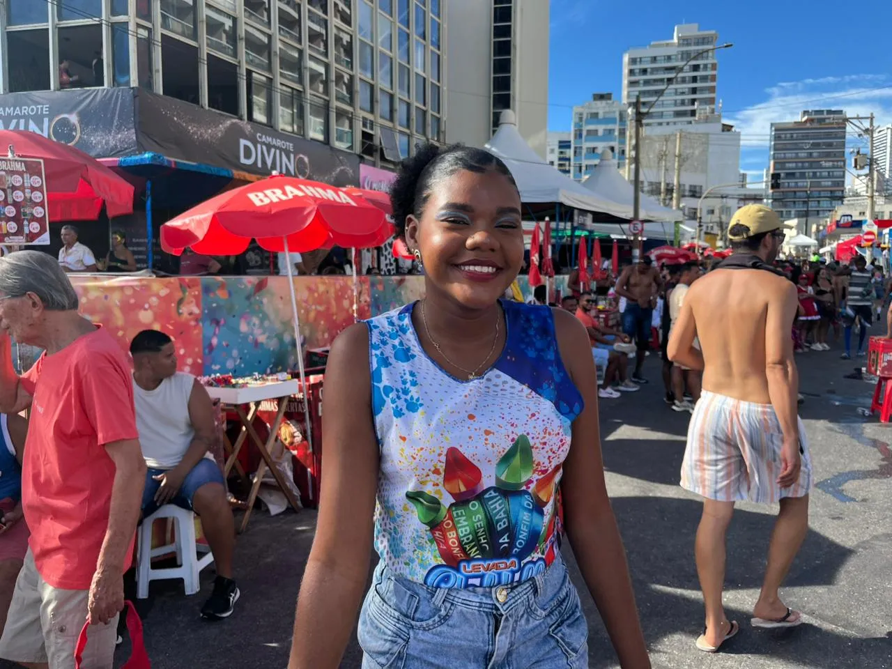 Luana acredita que uma boa opção seria diminuir a quantidade de camarotes