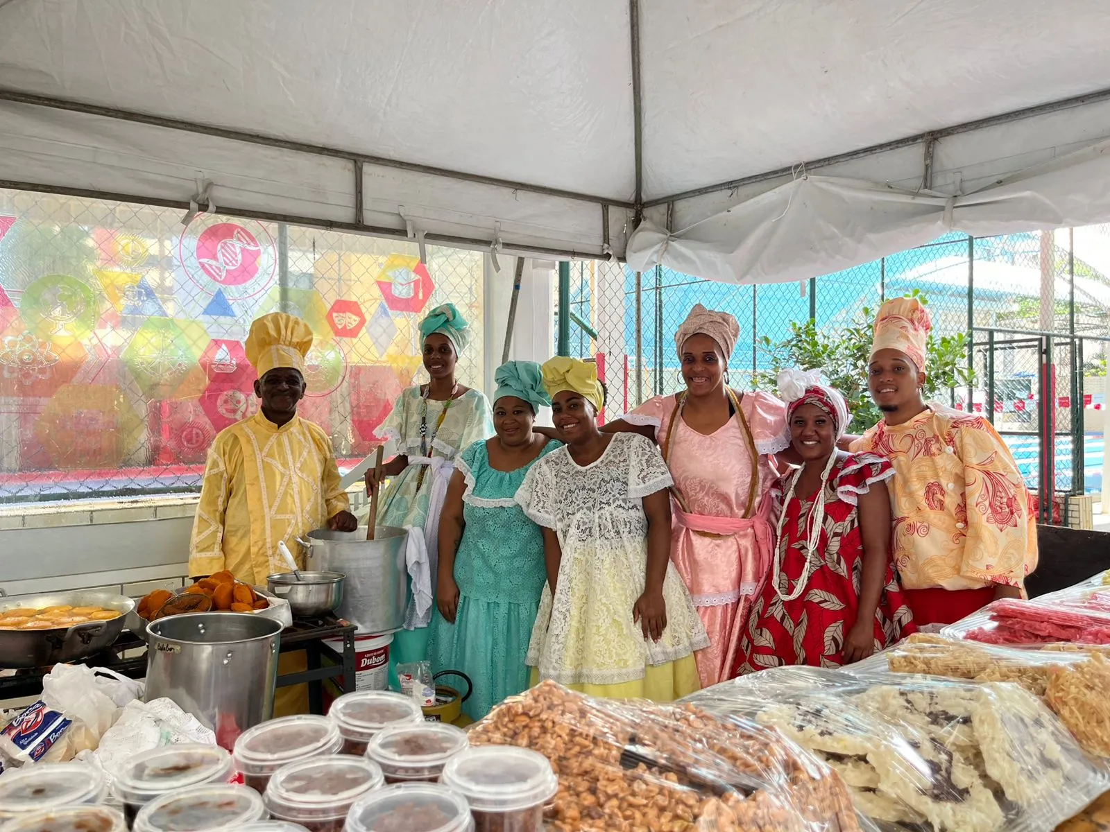 Filhos de Cuca do Acarajé seguem o legado do pai