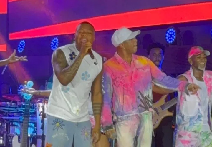 Escandurras e Alex Maxx dividiram o palco
