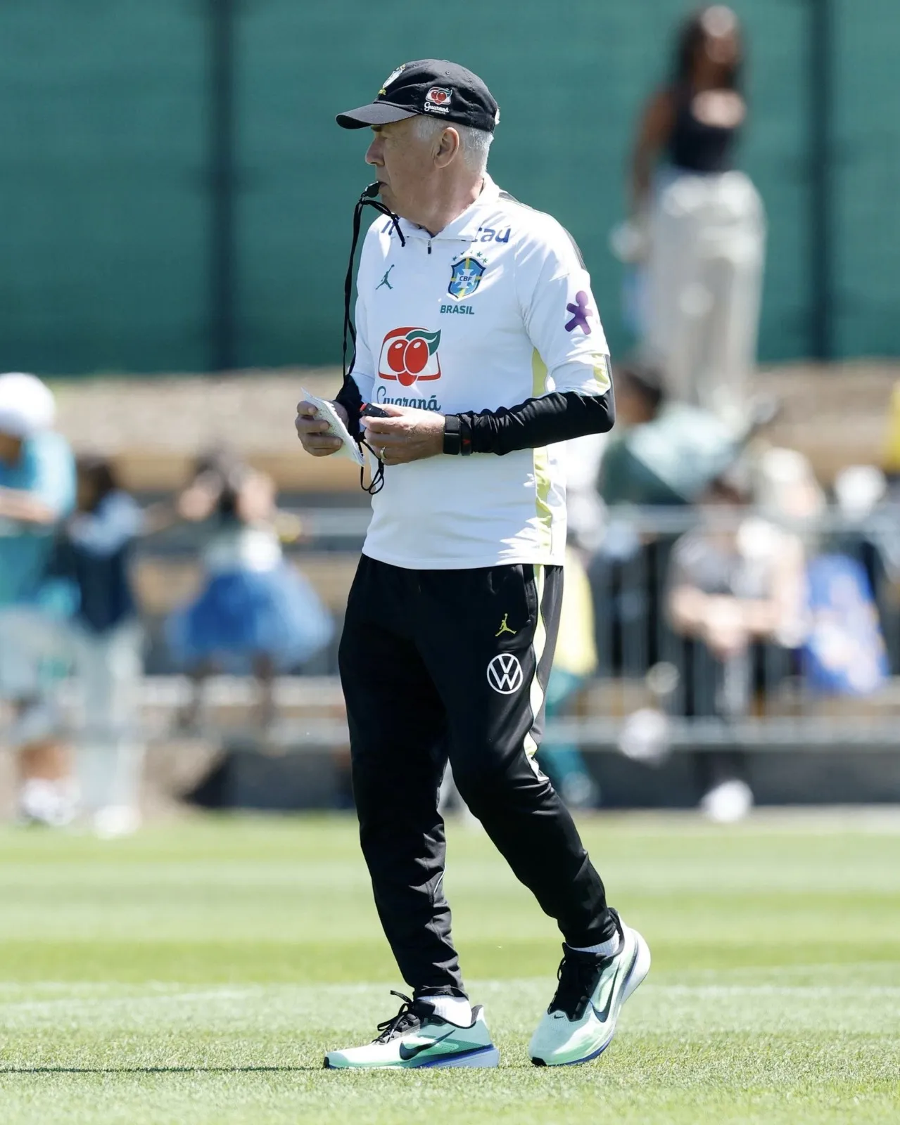 Carlo Ancelotti prometeu dar oportunidade aos jovens nesta Super Data Fifa