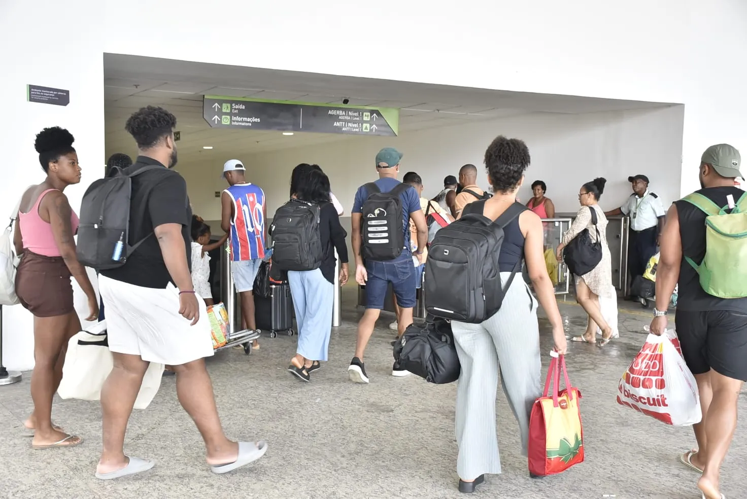 Imagem ilustrativa da imagem Após o feriadão, retorno para Salvador tem movimento intenso