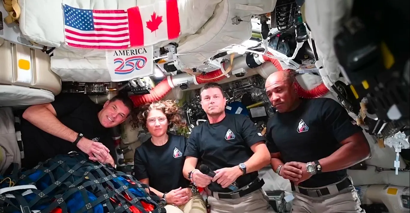 Reid Wiseman, Victor Glover, Christina Koch e Jeremy Hansen