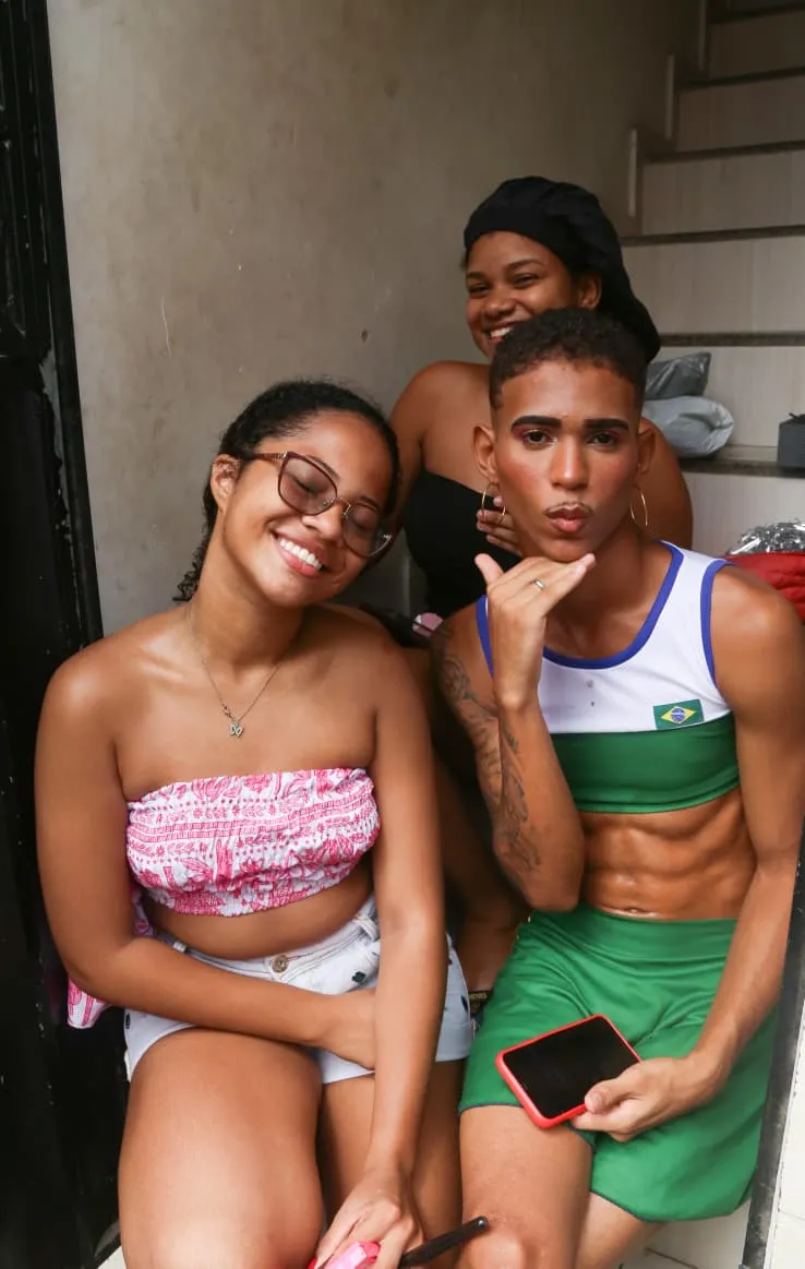 Pedro Henrique e as primas Monique Silva e Ana Paula