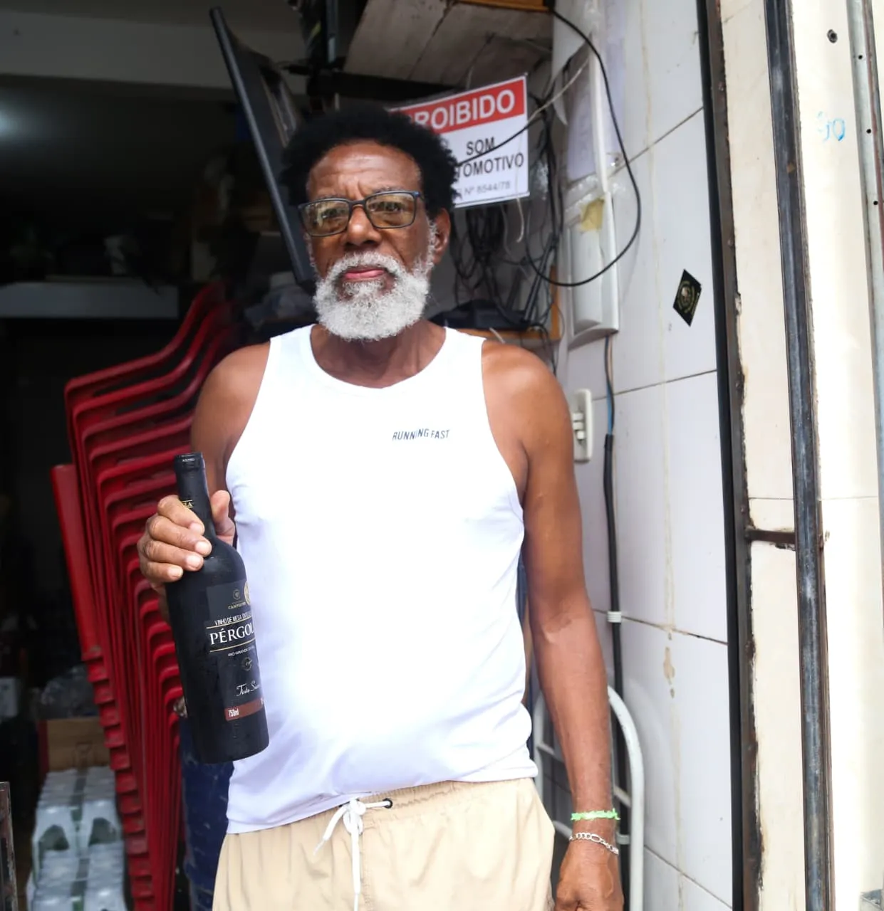 Carlos Augusto Portela, dono de um depósito de bebidas