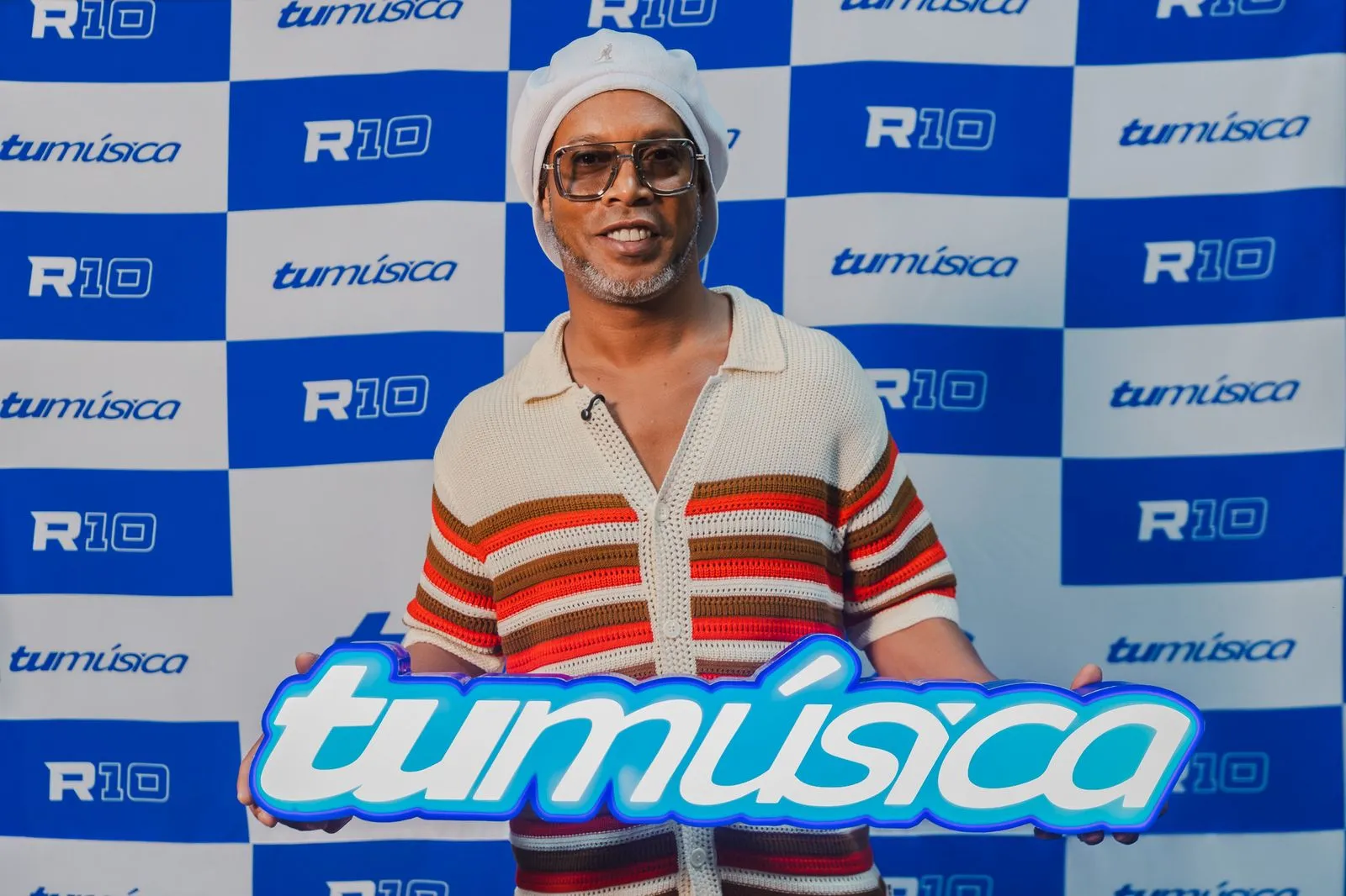 Imagem ilustrativa da imagem Baiano vira sócio do Ronaldinho Gaúcho em selo musical