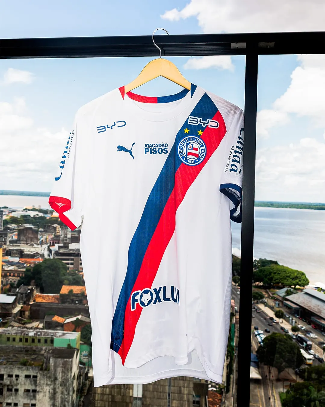 Imagem ilustrativa da imagem BYD é anunciada como nova patrocinadora do Bahia; veja fotos