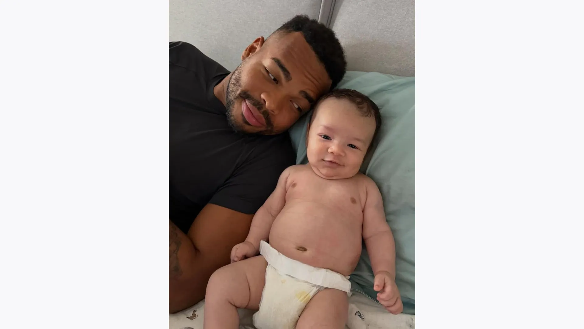 Cristian Bell se tornou pai do pequeno Cristian Filho em 2026. Ele já era pai de Sophia