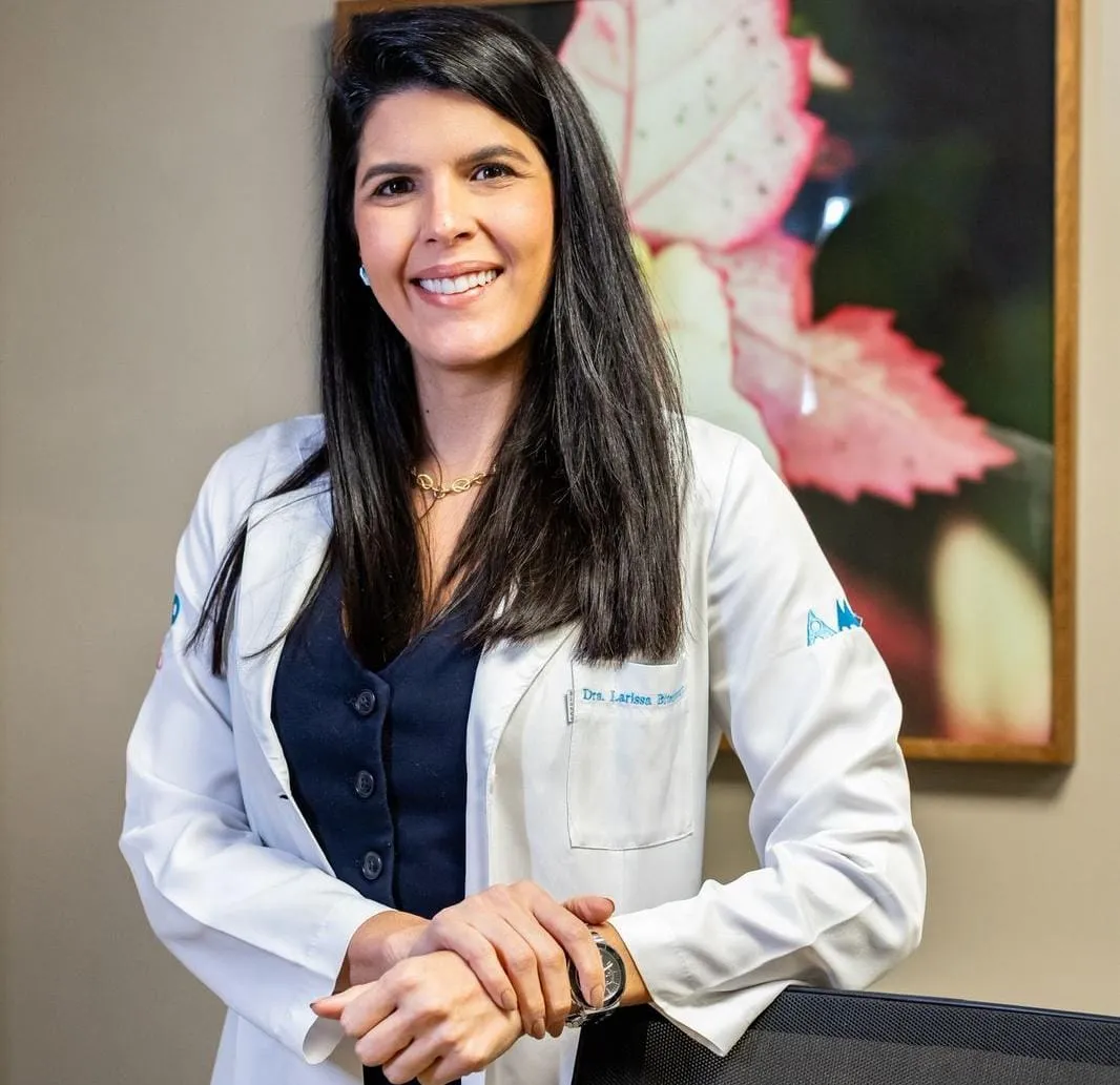 Larissa Bitencourt é médica mastologista e atua há 12 anos na área