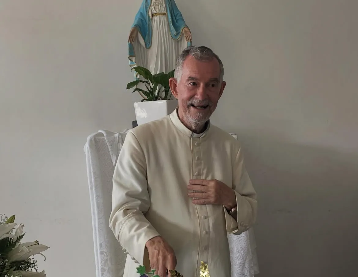 Padre Ângelo Magno Lopes, pároco na Paróquia de Sant'Ana do Rio Vermelho