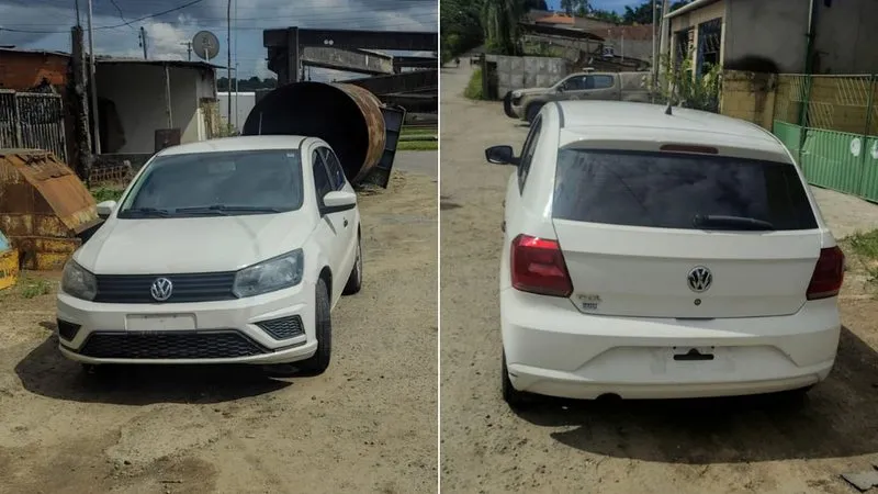 Carro onde estavam os corpos