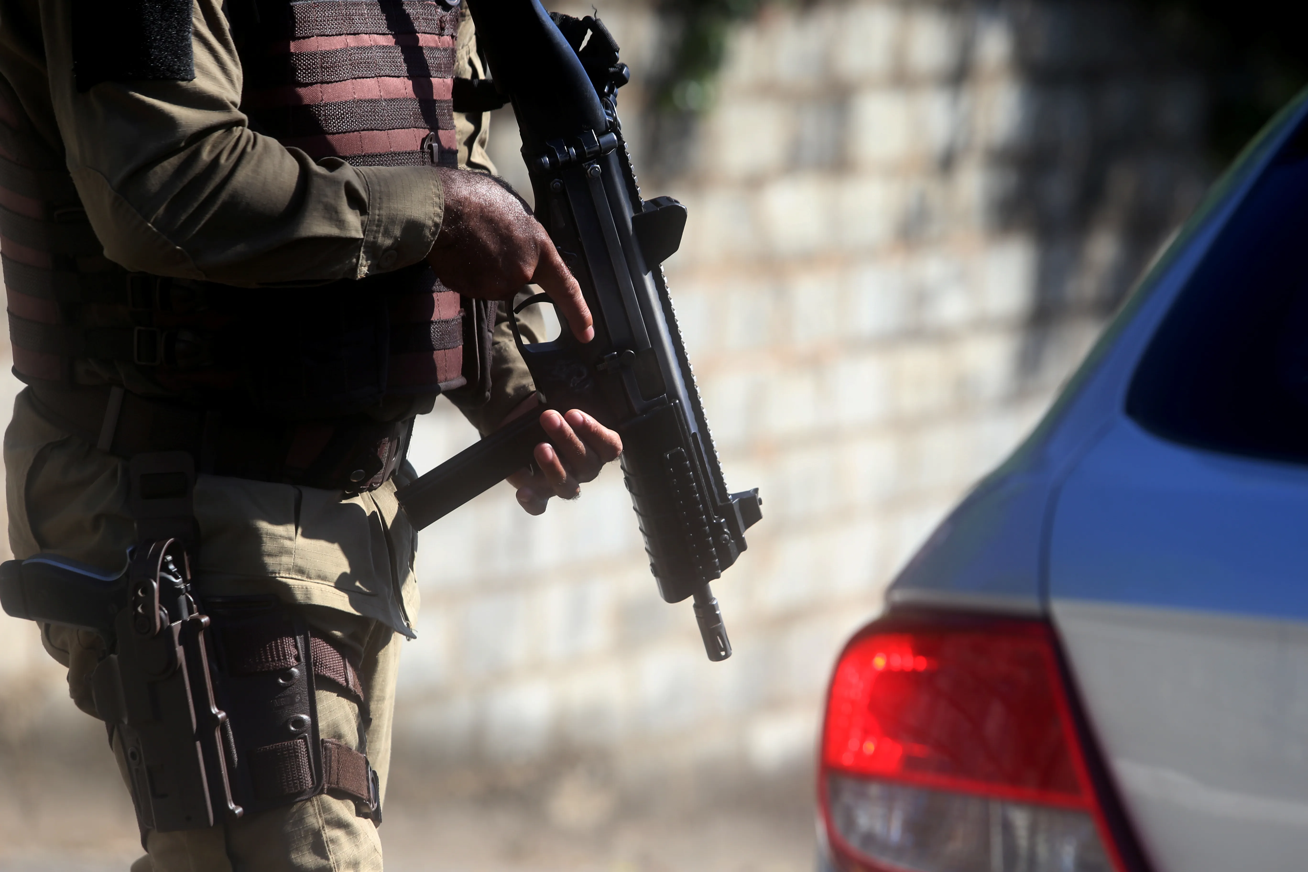 Policial militar em operação
