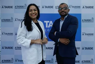 Juliana Nobre e Eduardo Dias, apresentadores da transmissão
