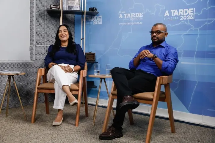 Eduardo Dias e Juliana Nobre apresentam o programa A TARDE Eleições