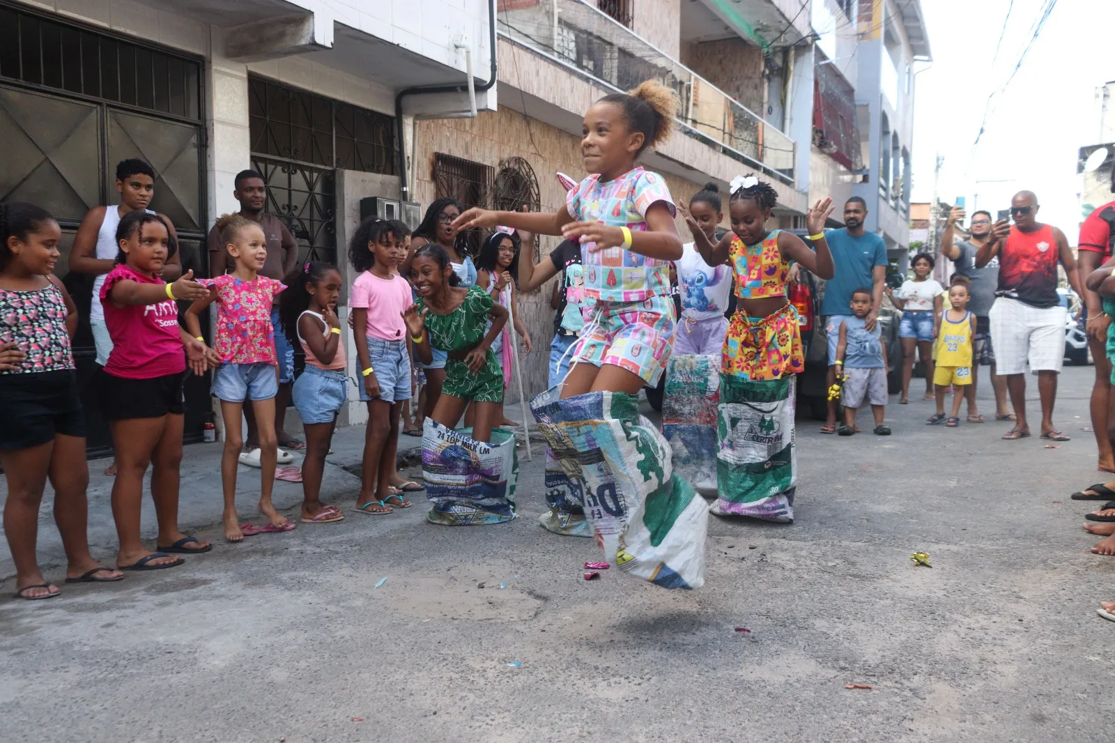 Campanha também promove diversas atividades para criançada