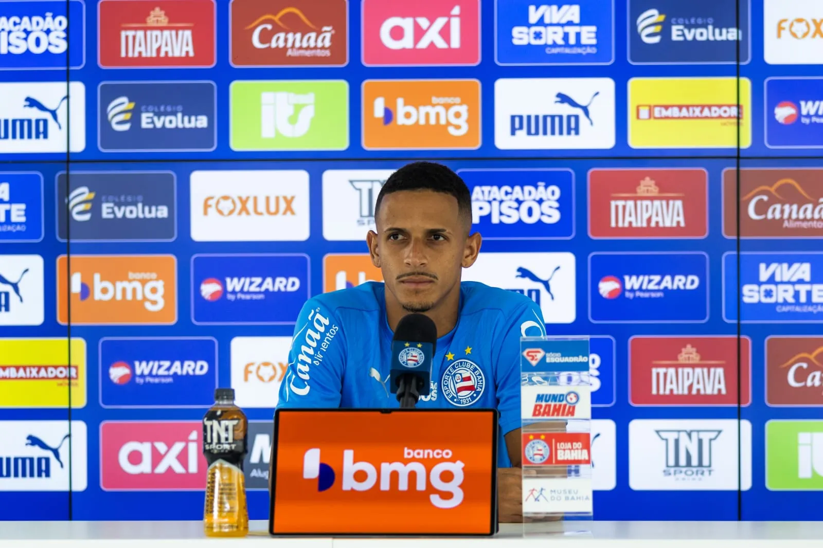 Luciano Juba durante entrevista coletiva nesta sexta-feira (6), véspera do Ba-Vi decisivo