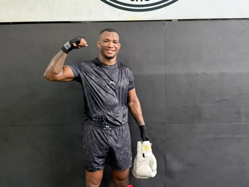 Jailton Malhadinho em treino no Galpão da Luta, em Salvador