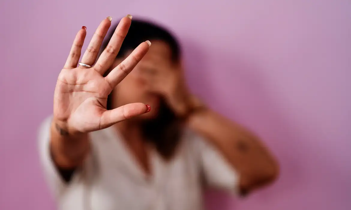Diminuição da violência contra mulher está no radar de ACM Neto