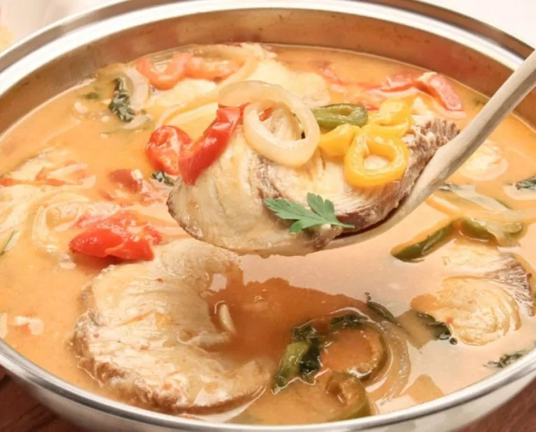 Peixe com molho de coco