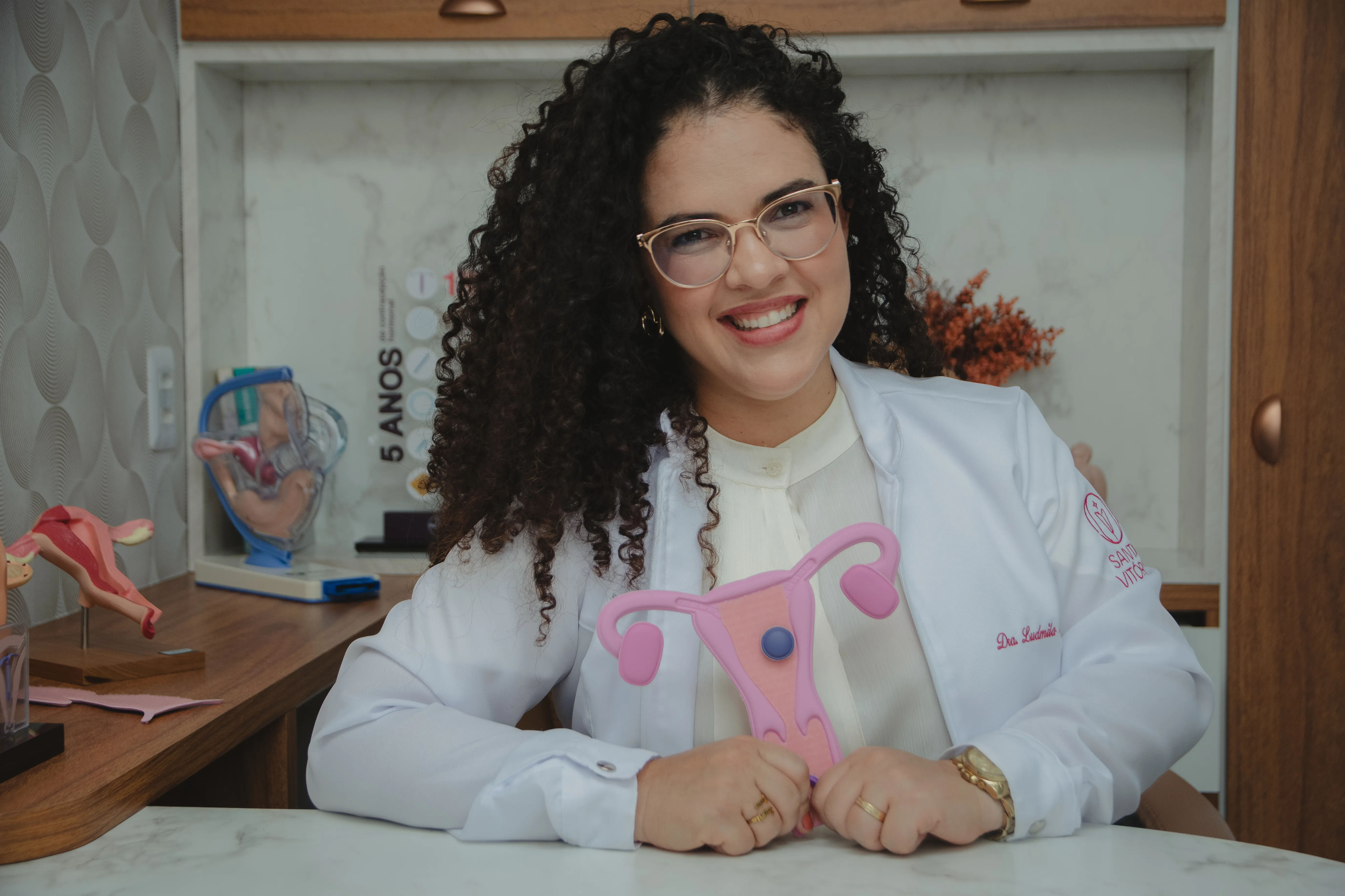 Ludmila Andrade é ginecologista  especialista em sexologia e saúde feminina