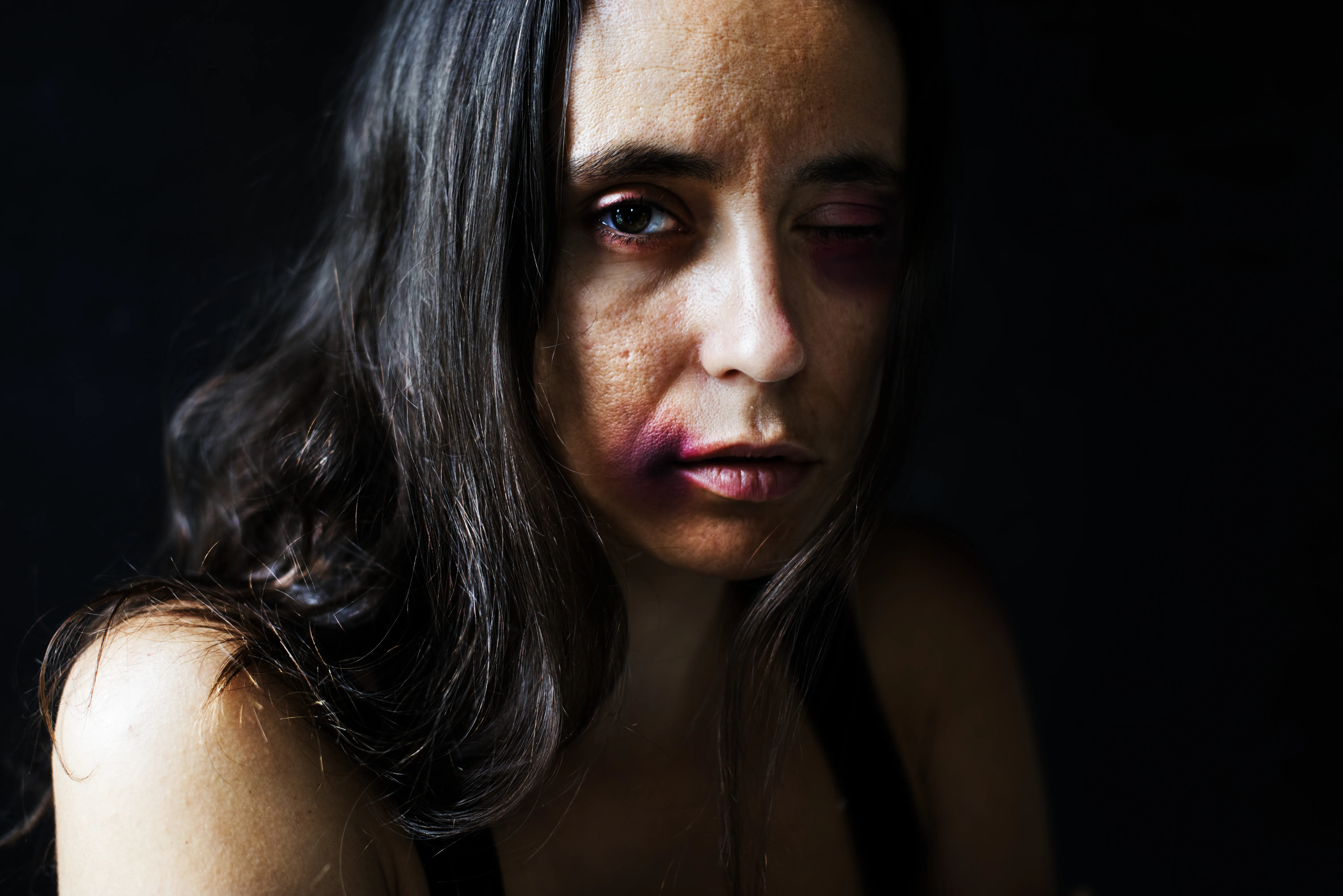 Pesquisas apontam que a cada 30 segundos, uma mulher é vítima de violência no Brasil