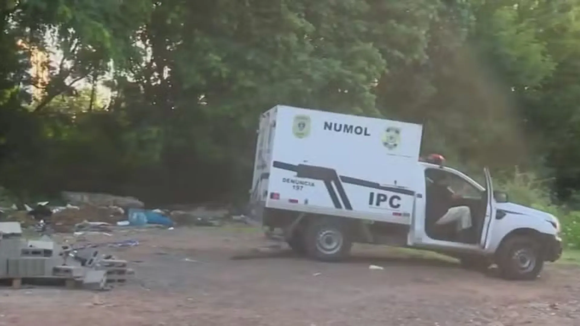 Perícia da Paraíba faz exames para identificar os quatro corpos carbonizados