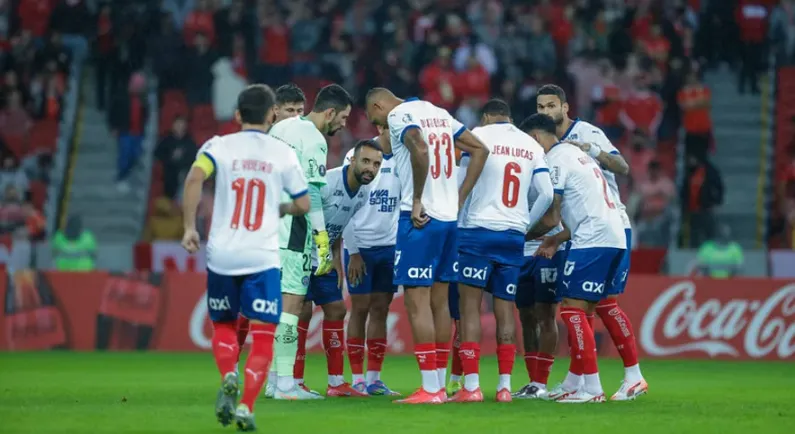 Esquadrão perdeu de virada para o Internacional e foi eliminado na fase de grupos em 2025