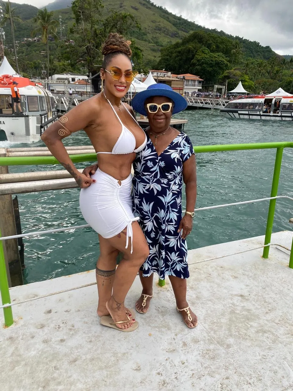 Rosiane Pinheira e dona Emília