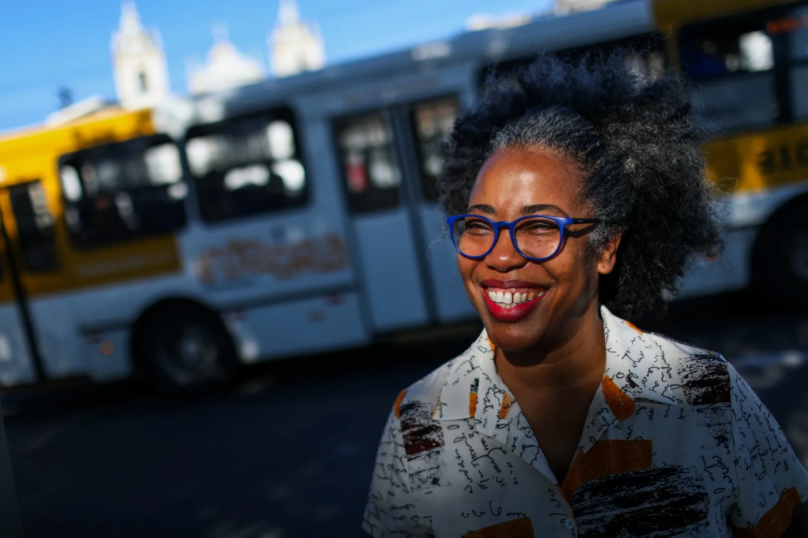 Imagem ilustrativa da imagem Rotina de passageiros de ônibus no Subúrbio vira filme em Salvador