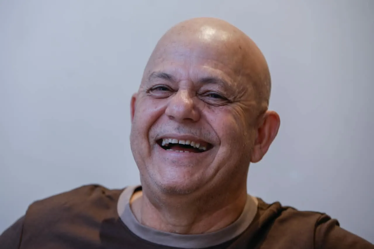 Na foto, o aposentado Antônio Reis