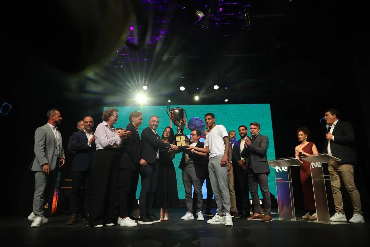 Seleção do campeonato foi anunciada nesta segunda-feira (9)