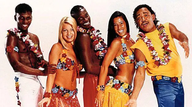 Ex-dançarina do É o Tchan, Sheila Mello diz que criaram rivalidade entre ela e Scheila Carvalho