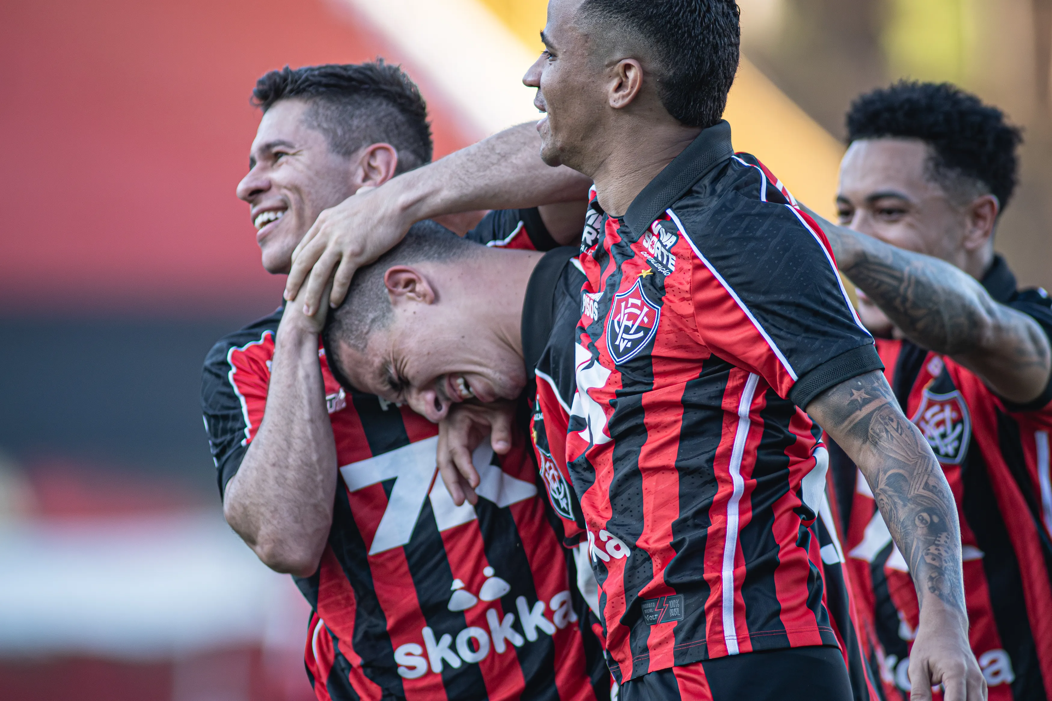 Com um gol e uma assistência, o atacante Aitor Cantalapiedra foi o destaque do duelo