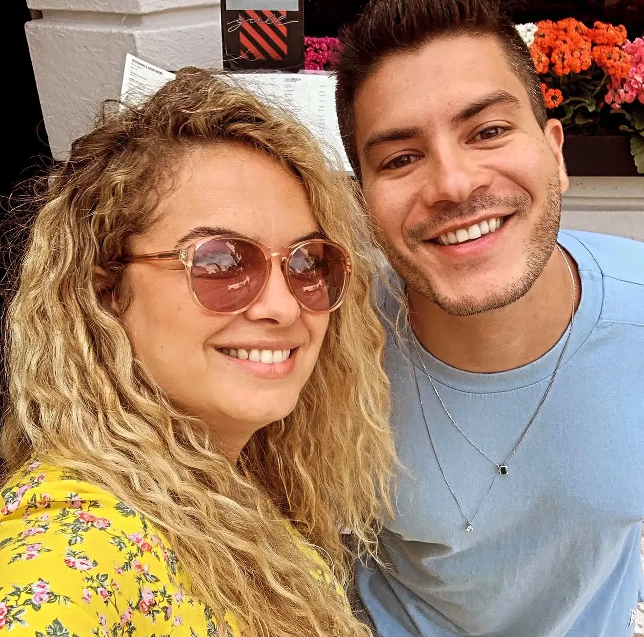 Arthur Aguiar namorou com Lua Blanco