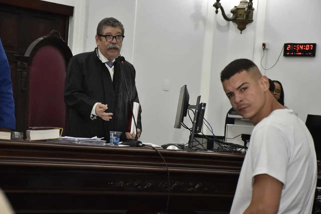Um dos réus da morte do cabeleireiro Valdir Macário, Patric Ribeiro Tupinambá, recebeu condenação de 28 anos e 7 meses