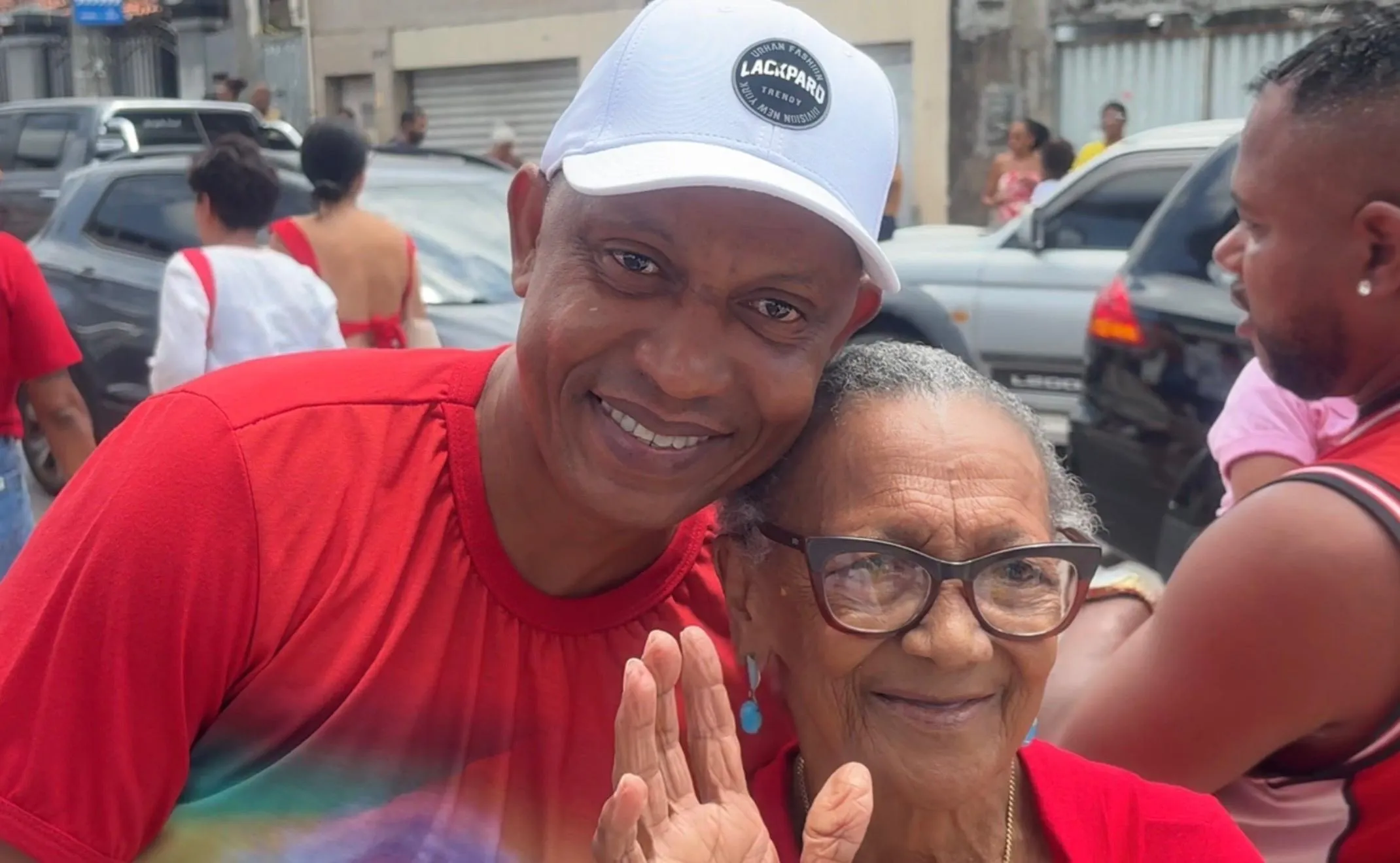 Vandersson Tomé, de 42 anos, e Maria Tomé, de 86 anos