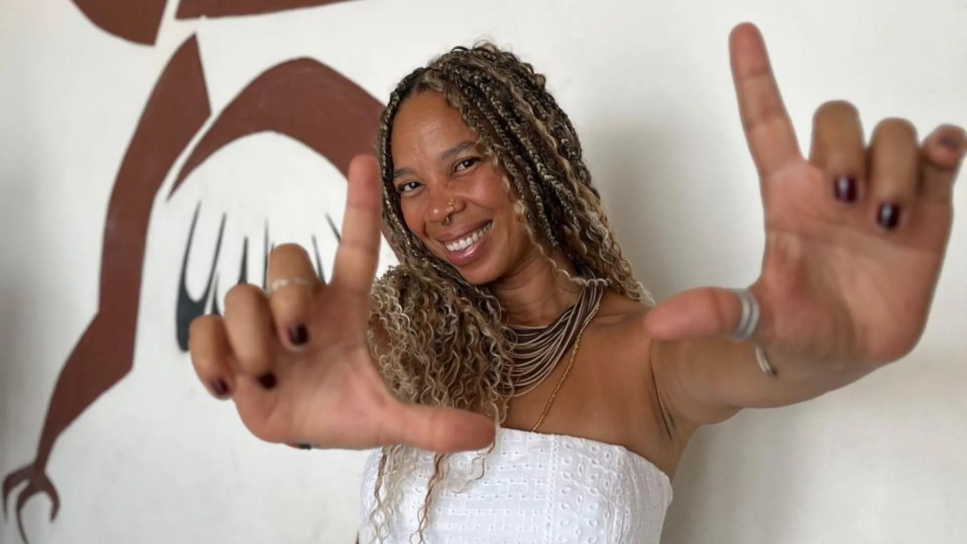 Em entrevista ao MASSA!, a cineasta Day Sena destacou o papel do audiovisual na preservação da memória política brasileira